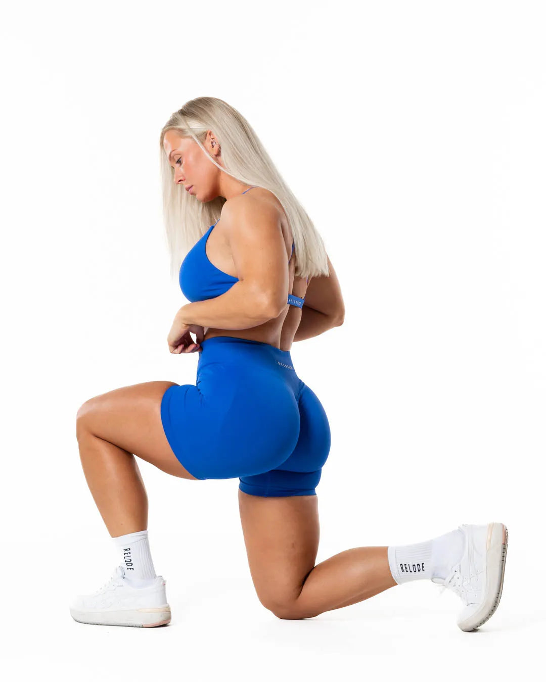 Aura Seamless Scrunch Shorts - Cobalt